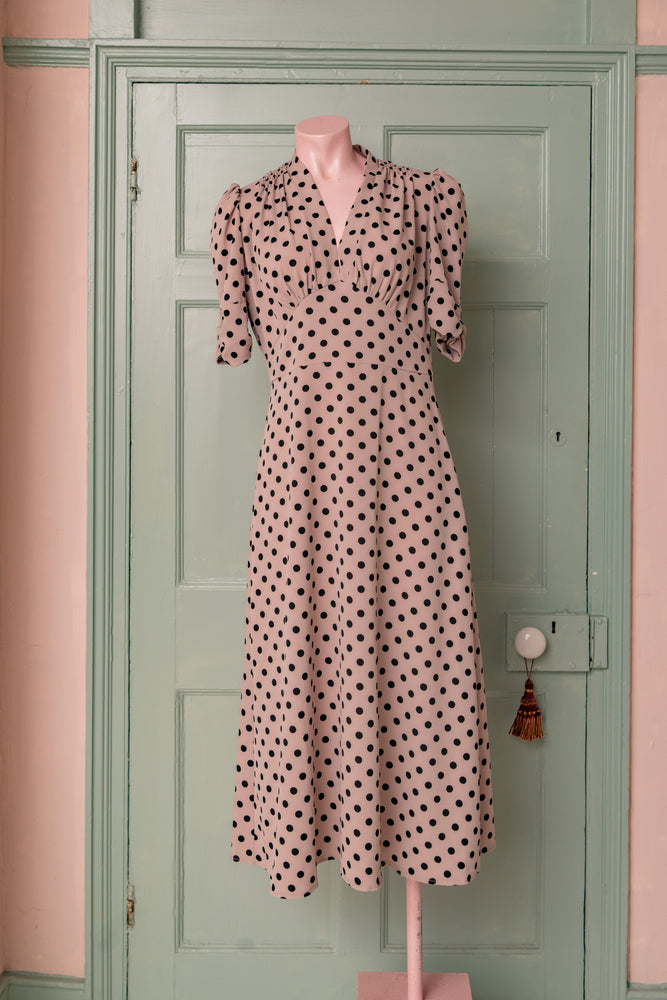 Polka dot Marilyn midi sample