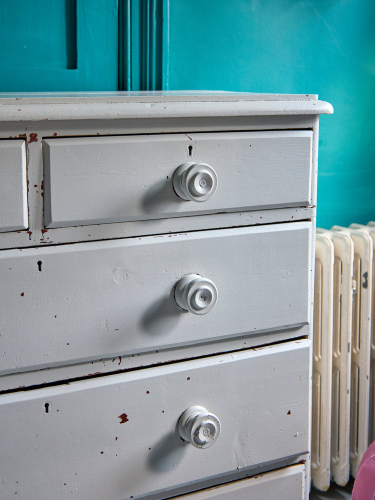 Vintage painted chest of drawers