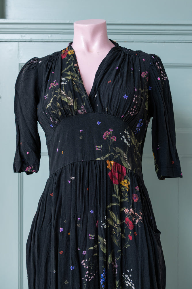Black Floral Midi Mabel Sample