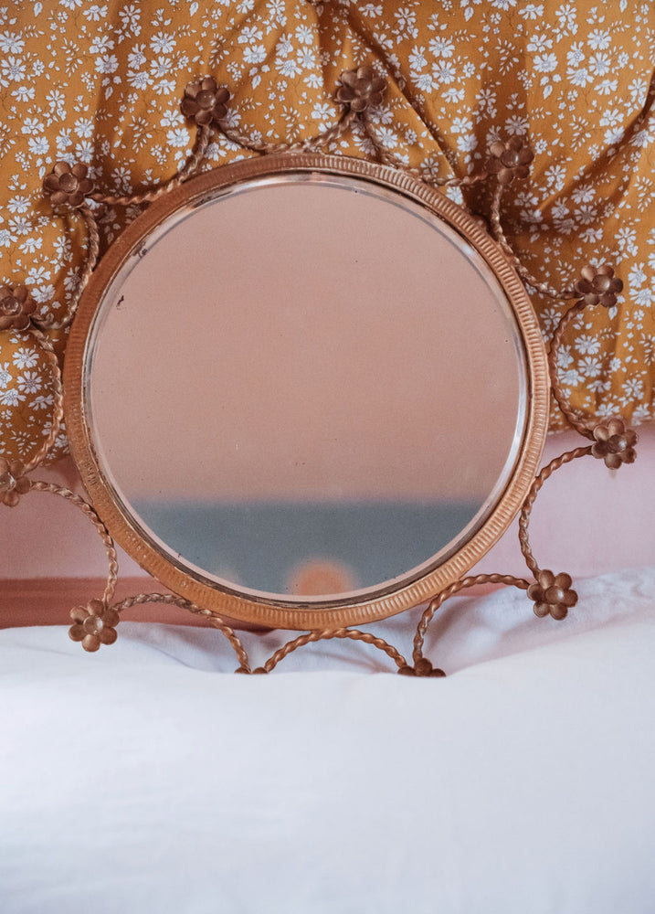 Antique Florentine round Mirror with flowers
