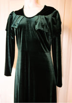 Green Velvet Midi Grace sample