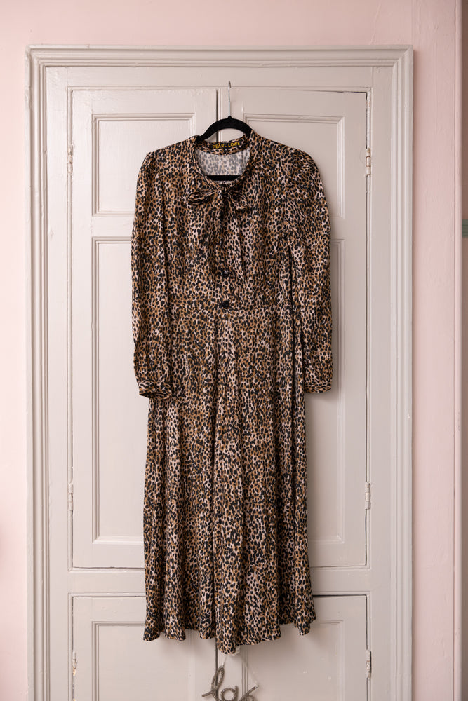 Leopard print crepe midi Nancy sample (never been worn!)