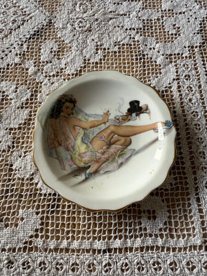 Vintage 50s pin up plate