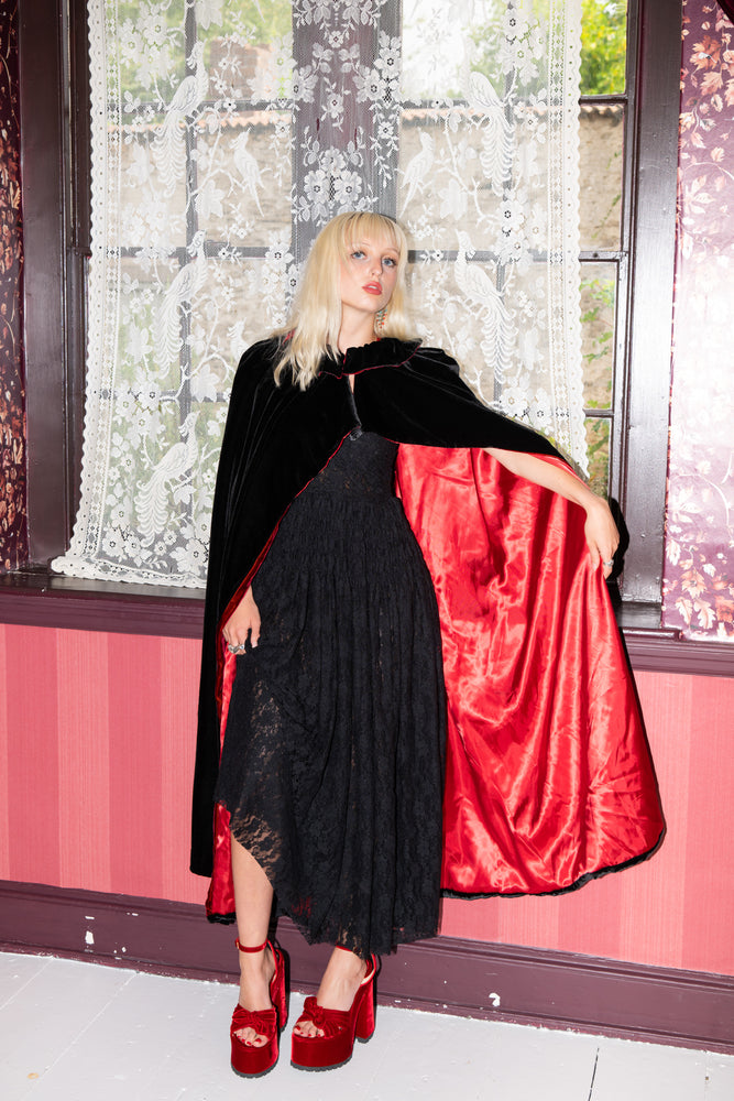 Opera Cape
