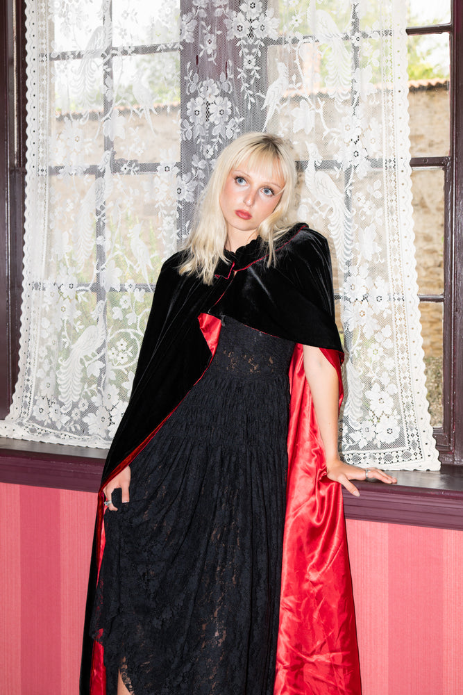 Opera Cape