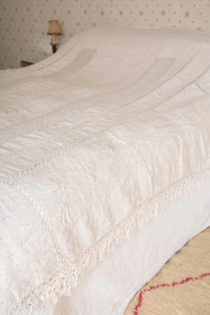Vintage white cotton bedspread