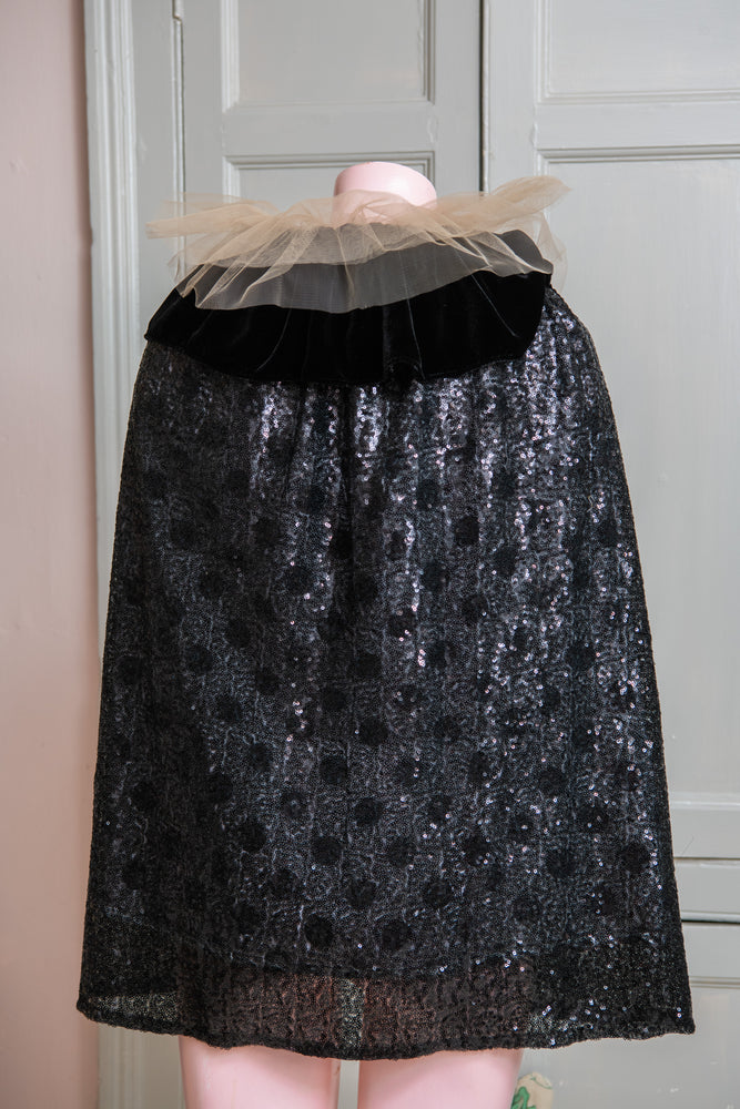 Petite Pearl Lowe sequin cape sample – pearllowe
