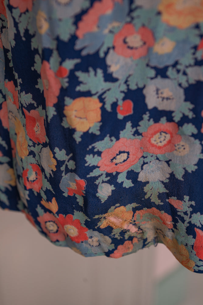 Vintage 1930s floral knee length dress