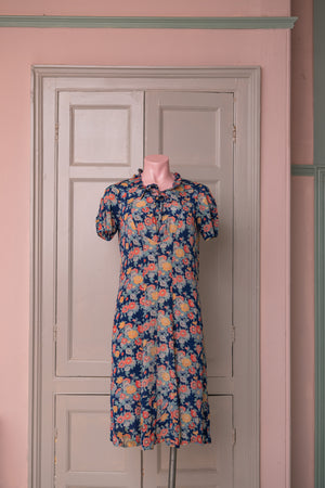 Vintage 1930s floral knee length dress