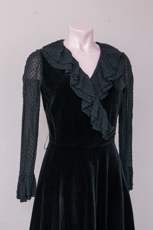 Original 1940s velvet dress with ruffle collar