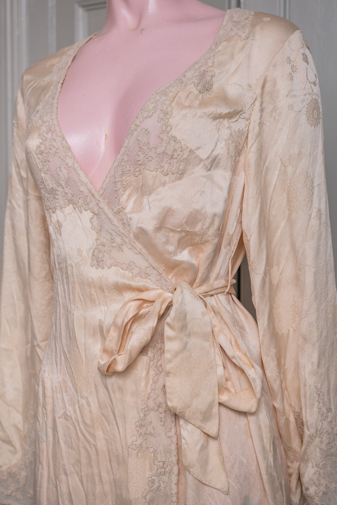Vintage cream silk & lace dressing gown