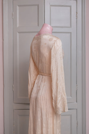 Vintage cream silk & lace dressing gown