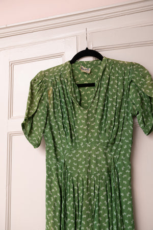 vintage 1930s Rayon green dress