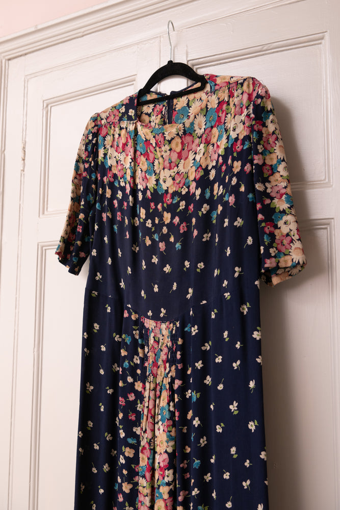 Vintage 1940s floral crepe dress