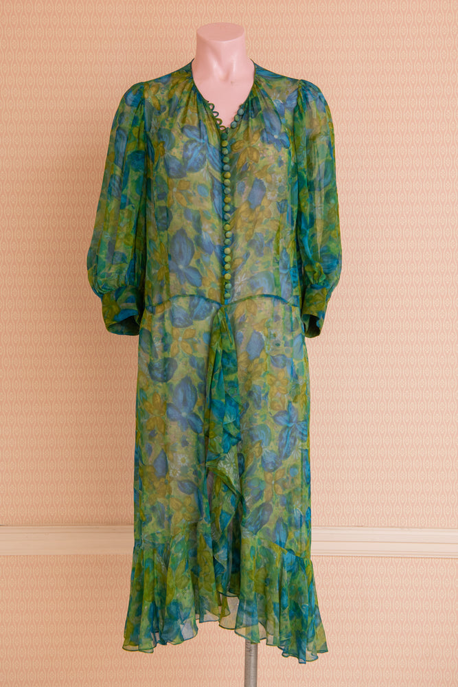 Original 1920s/30s green chiffon dress with covered buttons