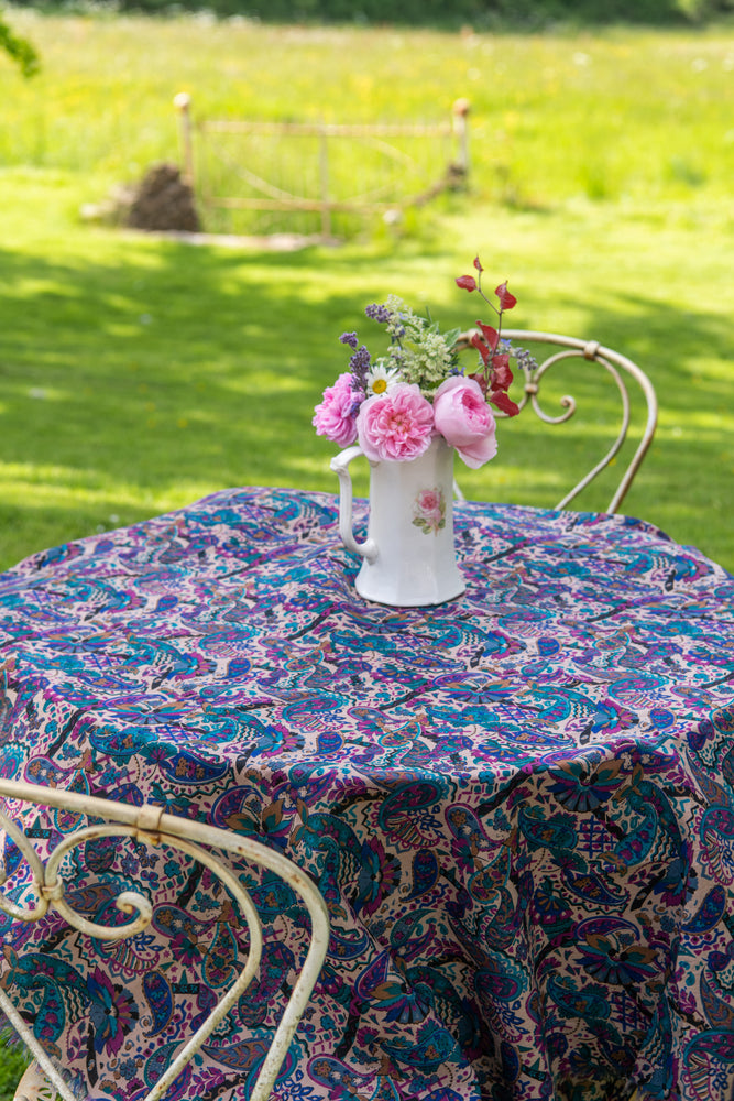 Vintage Tablecloths pearllowe