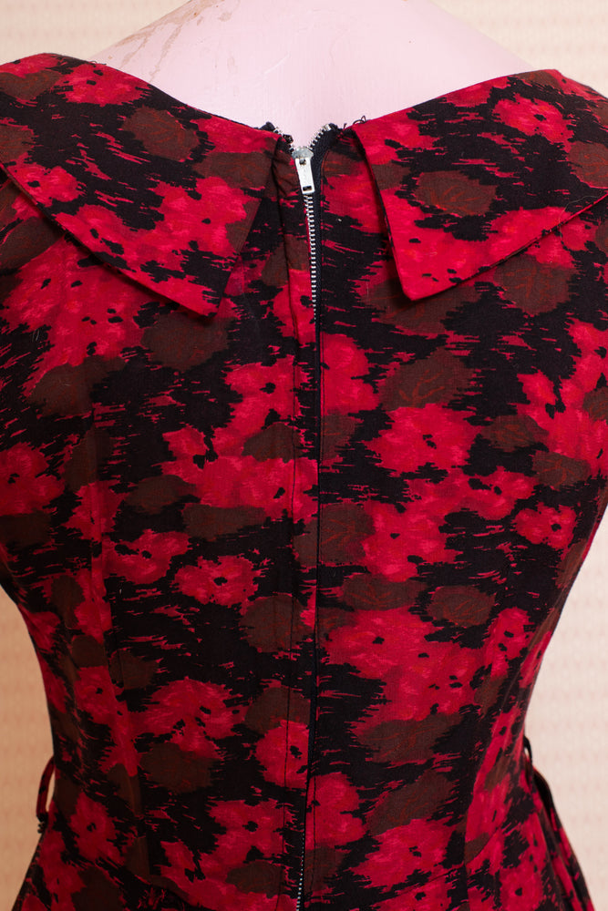 Vintage mini red floral dress with collar