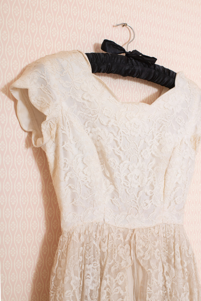 Short ivory shop lace dress