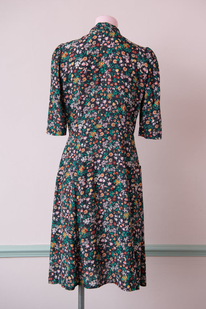 Floral Mabel Sample