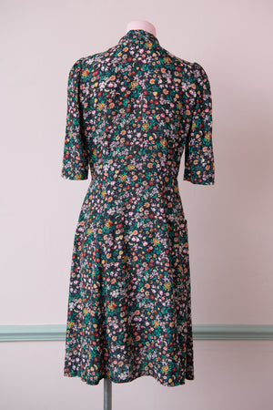 Floral Mabel Sample