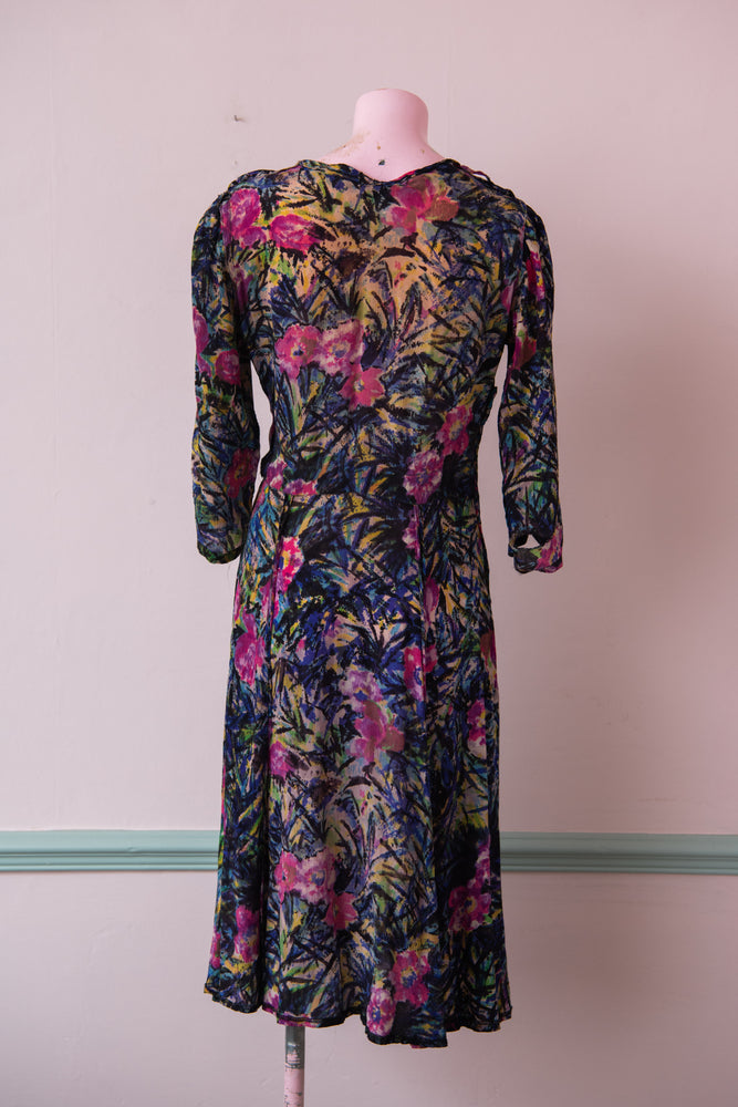 Original vintage 40s floral chiffon dress