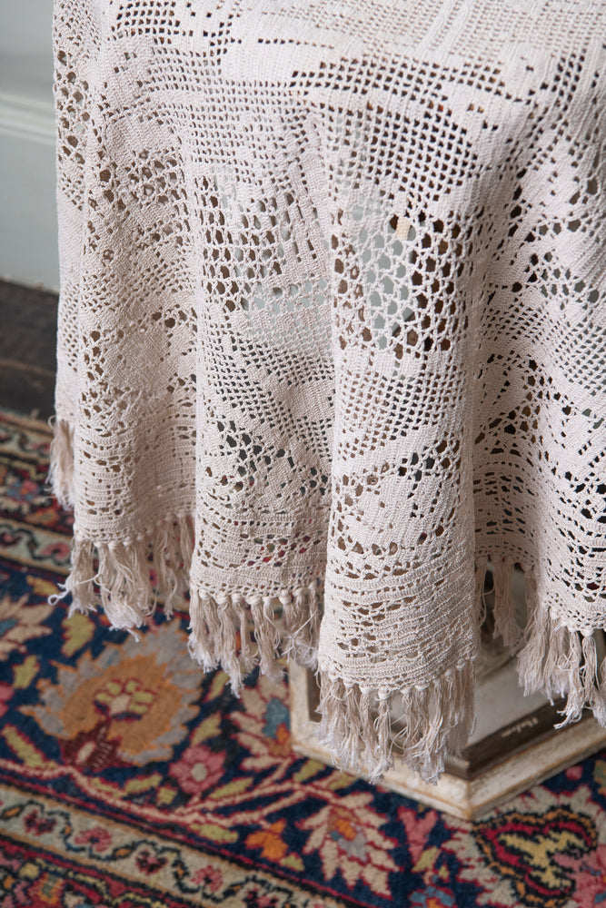 Sweet crochet round tablecloth