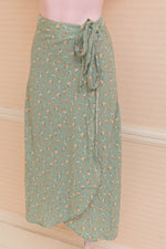 Vintage wrap floral green midi skirt